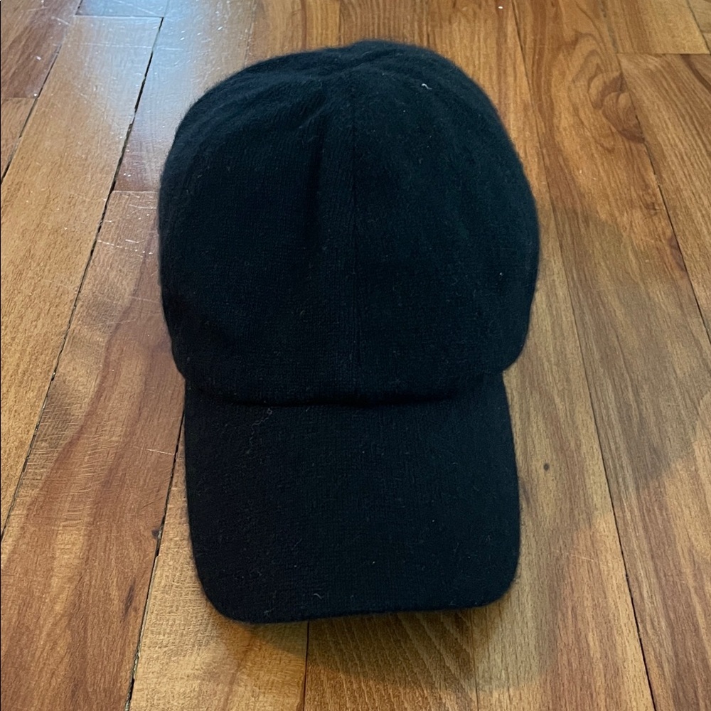 NWOT Quince xs/s Men's or Women's Cashmere Black Cap Hat